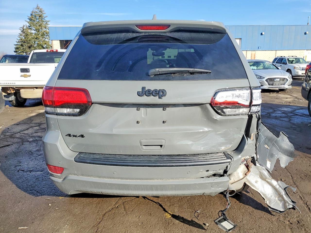 2022 Jeep Grand Cherokee Laredo E - Фото 6