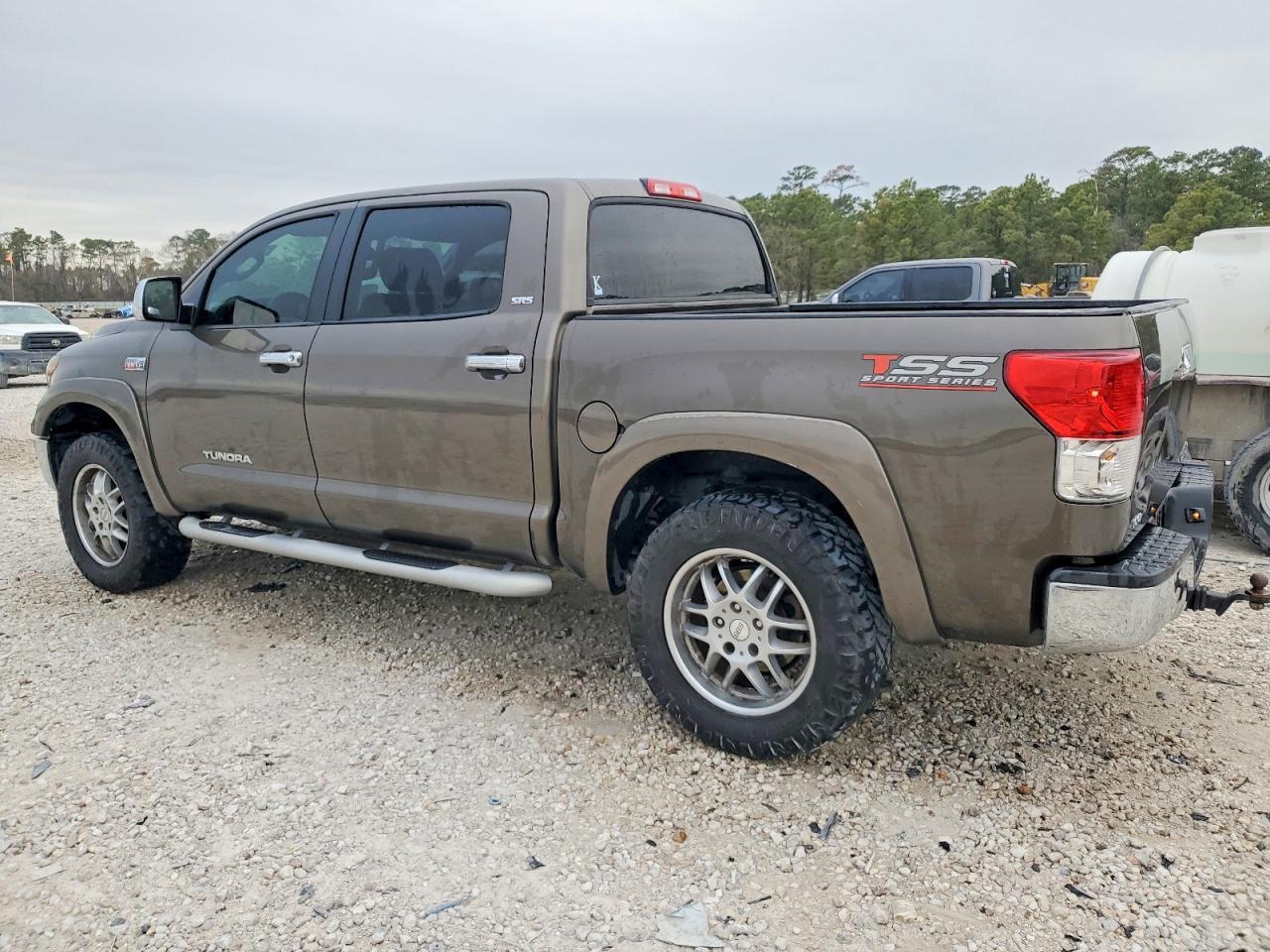2011 Toyota Tundra Grade - Фото 2