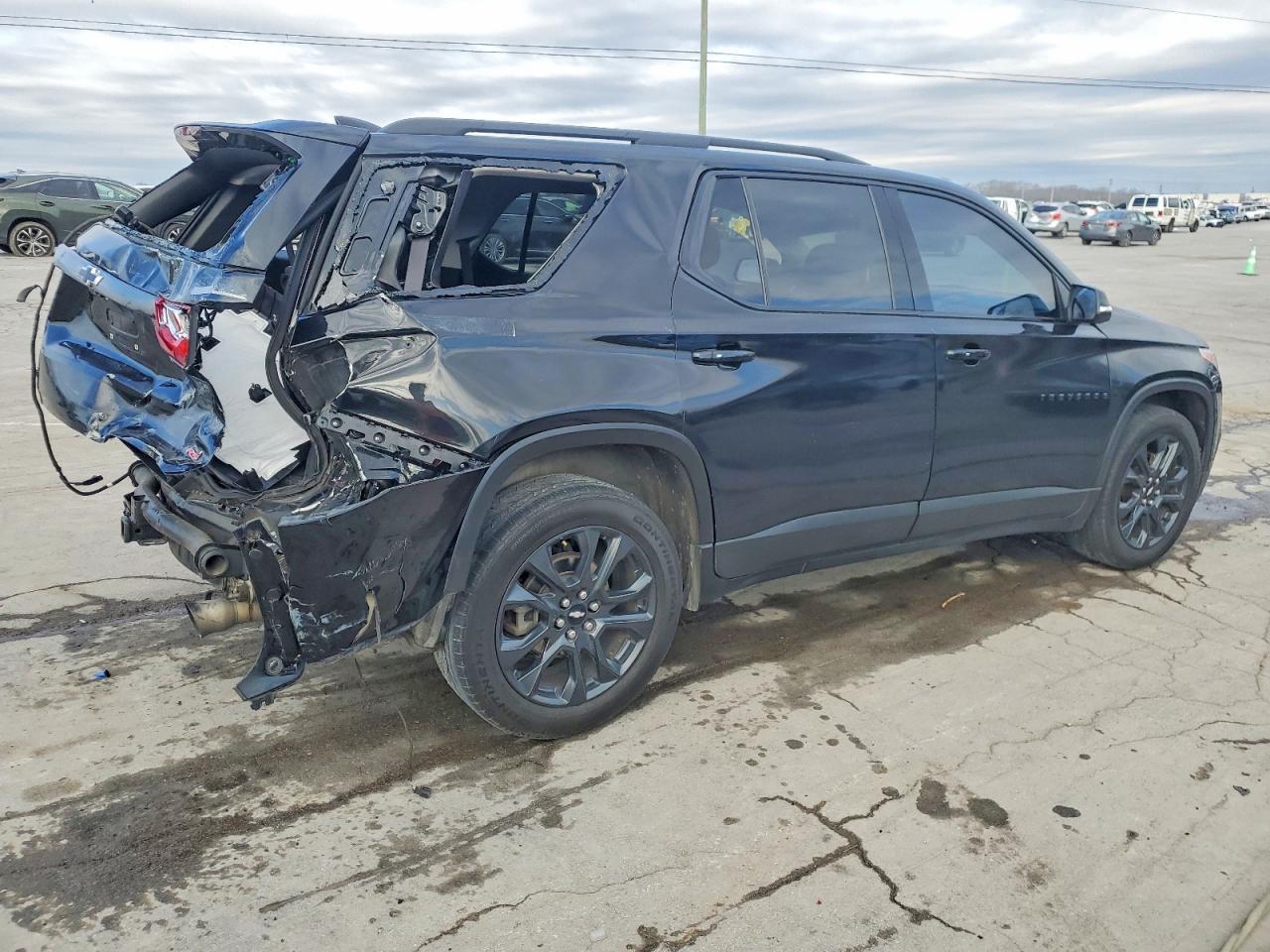 2021 Chevrolet Traverse Rs - Image 3