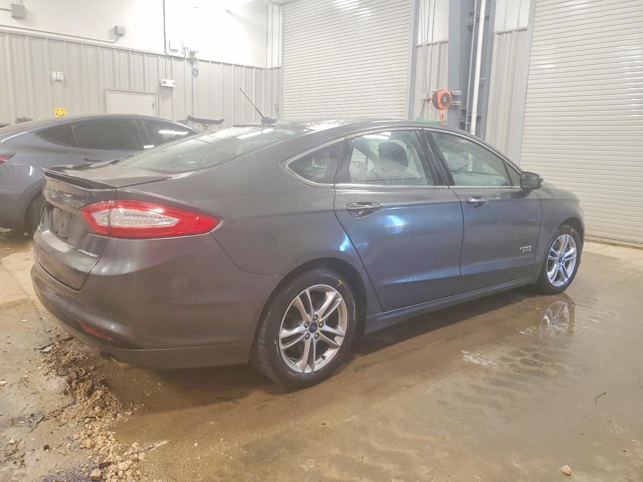 2015 Ford Fusion Titanium Phev - Фото 3