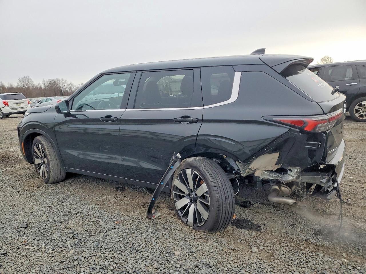 2025 Mitsubishi Outlander Se - Фото 2