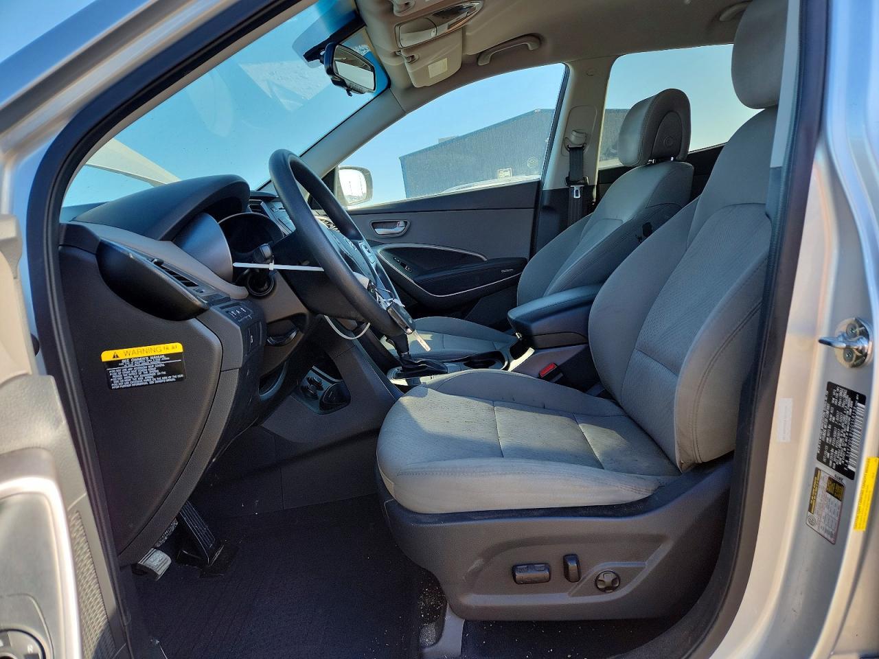 2016 Hyundai Santa Fe Sport 2.4L - Image 7