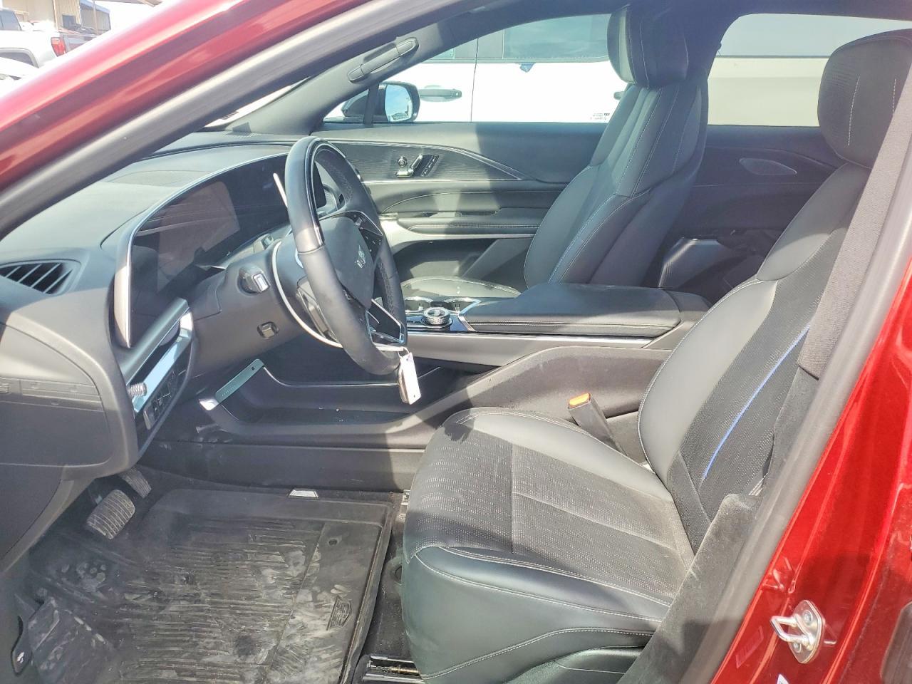 2024 Cadillac Lyriq Sport - Фото 7