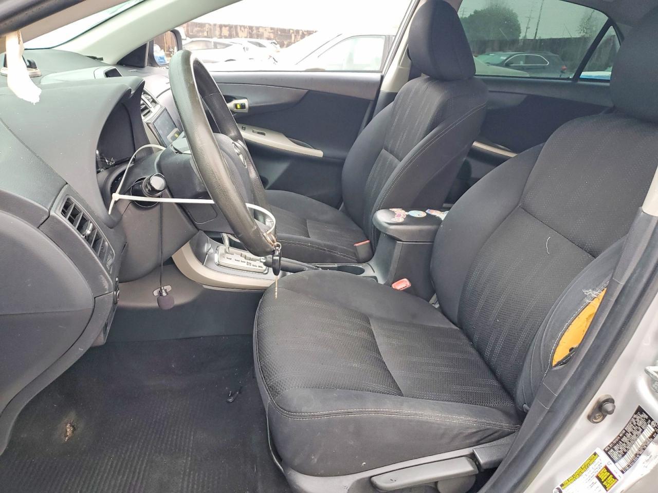 2012 Toyota Corolla Base - Фото 7