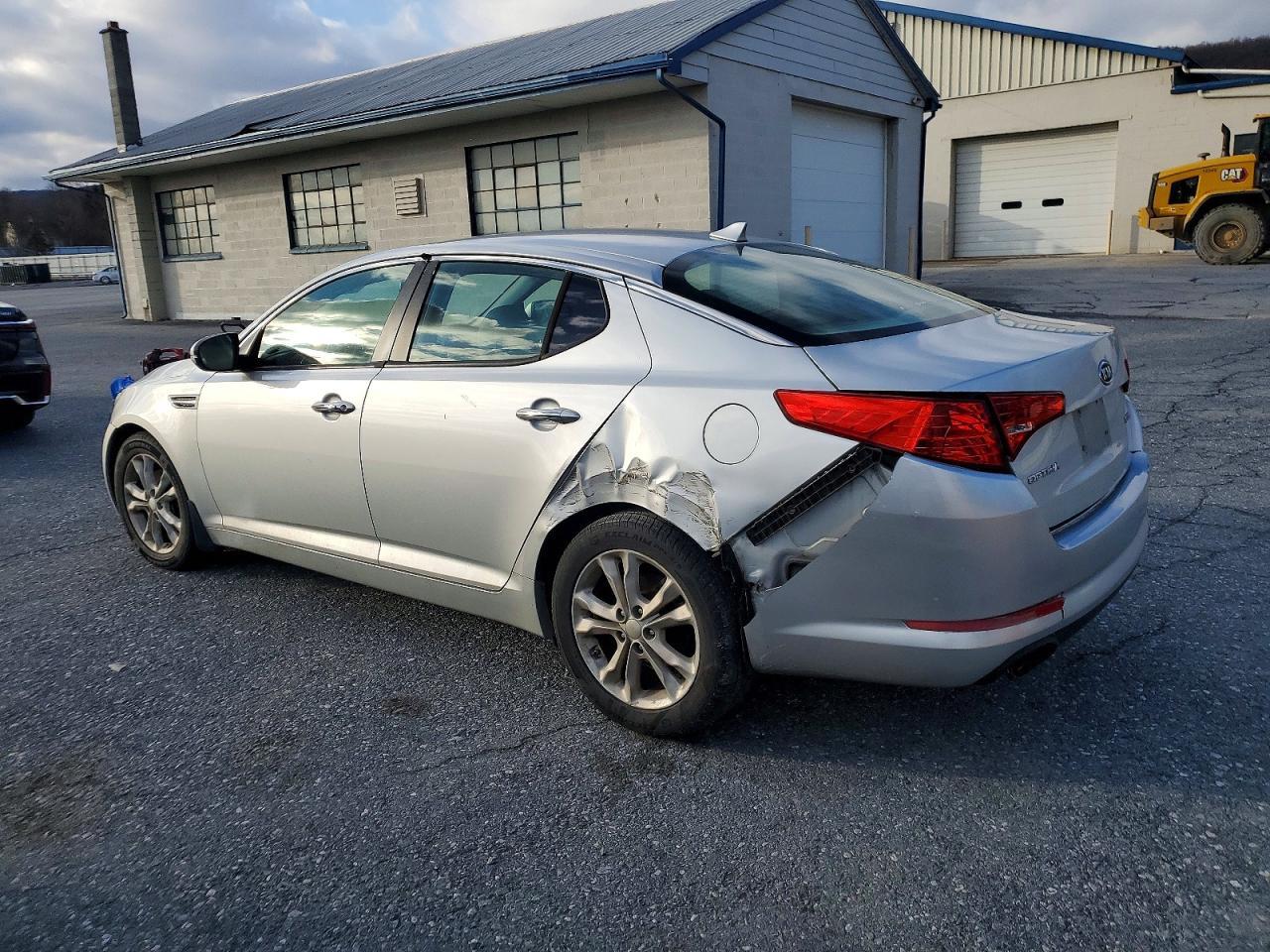 2012 Kia Optima Ex - Image 2