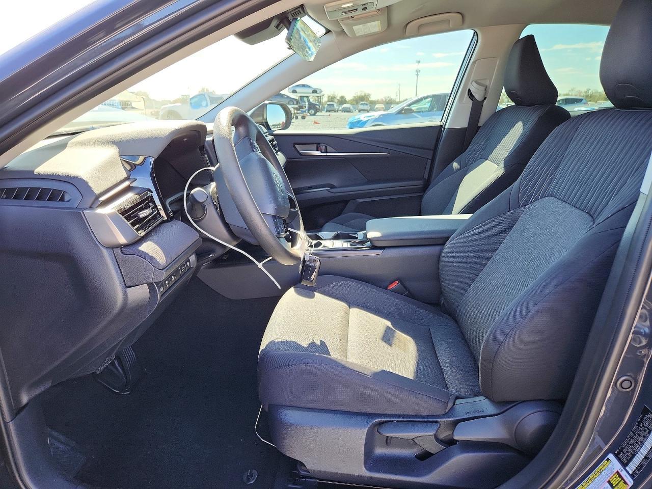2026 Toyota Camry Xse - Image 7