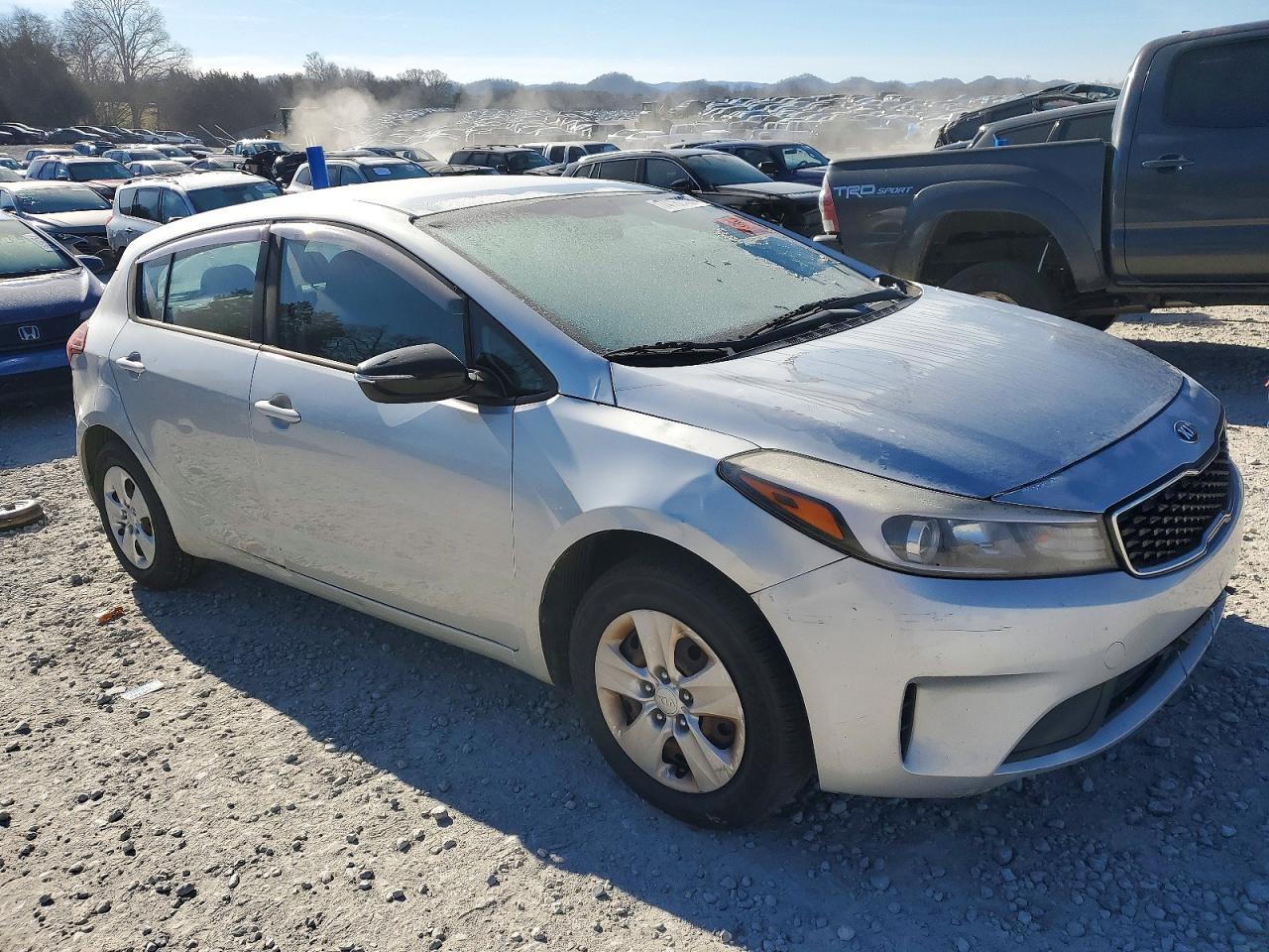 2017 Kia Forte Lx - Фото 4