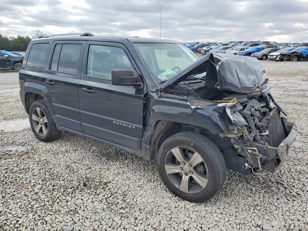 2016 Jeep Patriot Latitude - Image 4