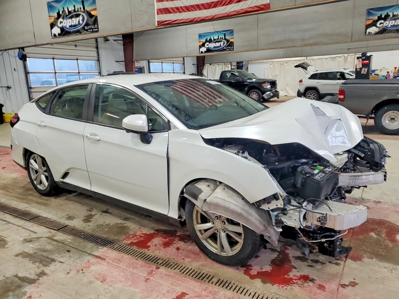 2018 Honda Clarity Touring - Image 4