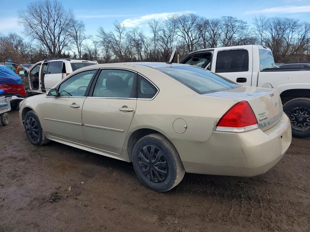 2010 Chevrolet Impala Ls - Image 2