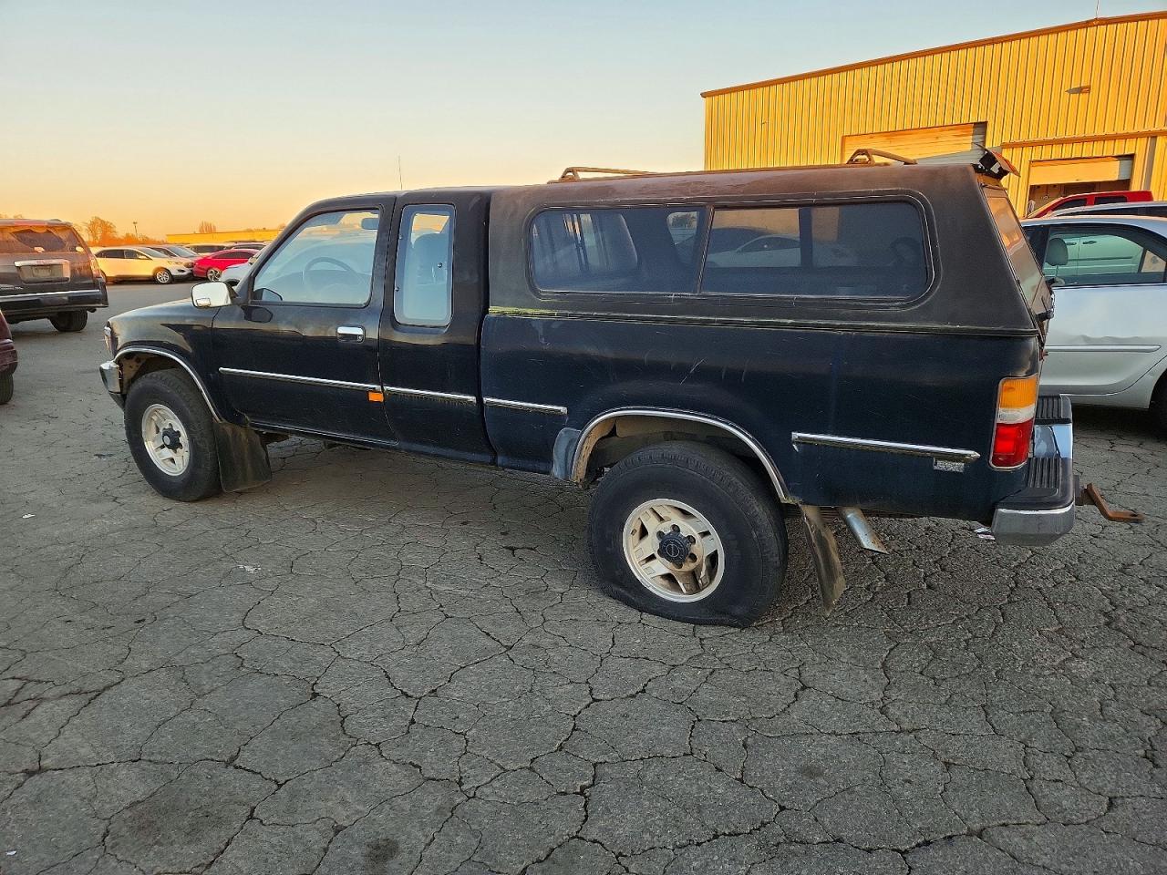 1989 Toyota Pickup 1/2 Ton Extra Long Wheelbase Sr5 - Фото 2