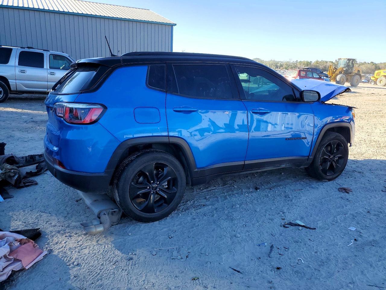 2019 Jeep Compass Latitude - Image 3