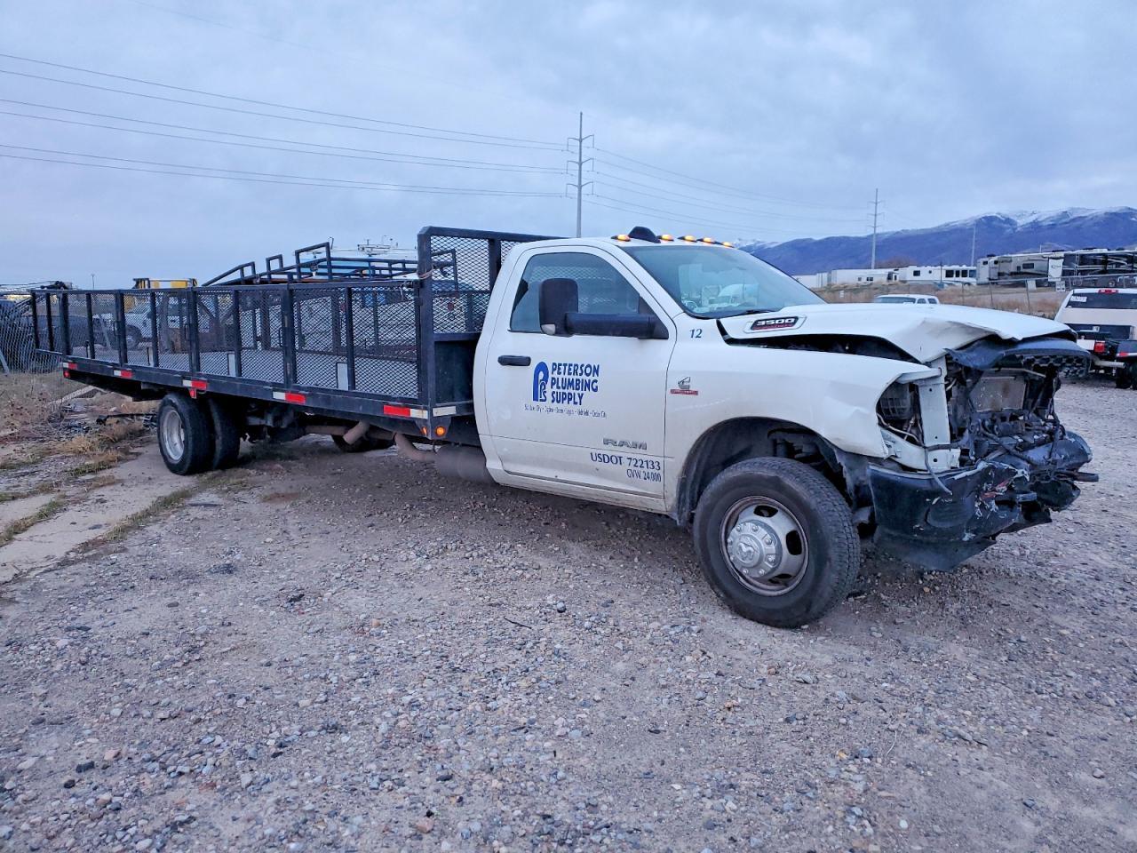 2022 Ram 3500 Flatbed Truck - Image 4