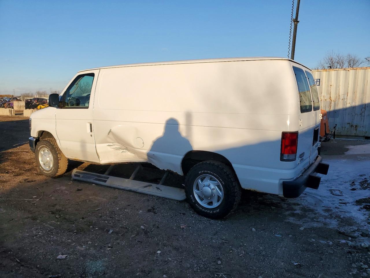 2013 Ford Econoline E250 Van - Image 2