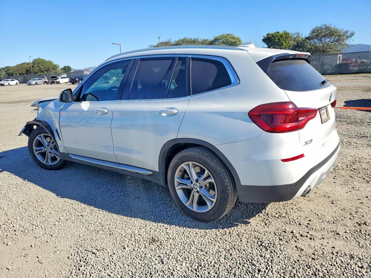 2020 BMW X3 Sdrive30I - Фото 2