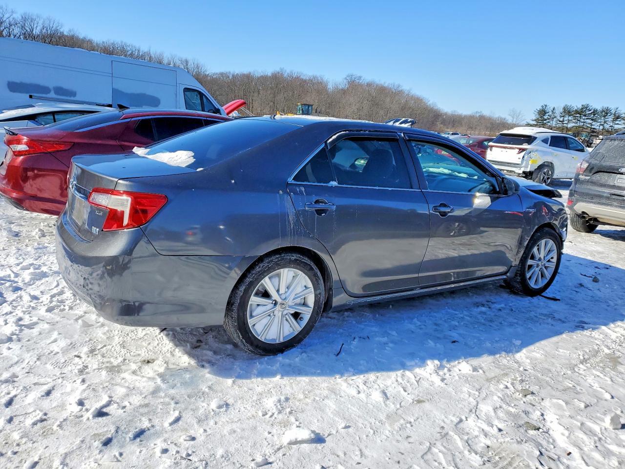 2013 Toyota Camry Hybrid - Фото 3