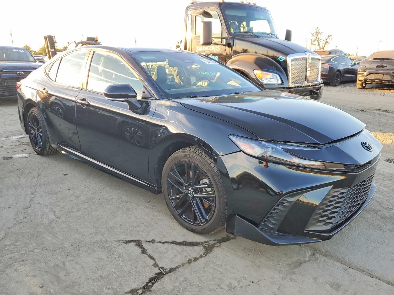 2025 Toyota Camry Xse - Фото 4