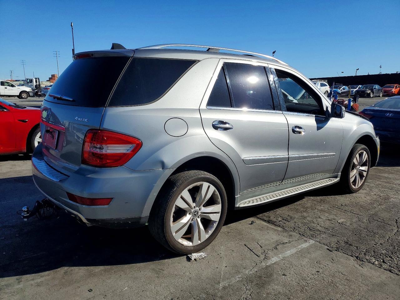 2011 Mercedes-Benz Ml 350 4Matic - Image 3