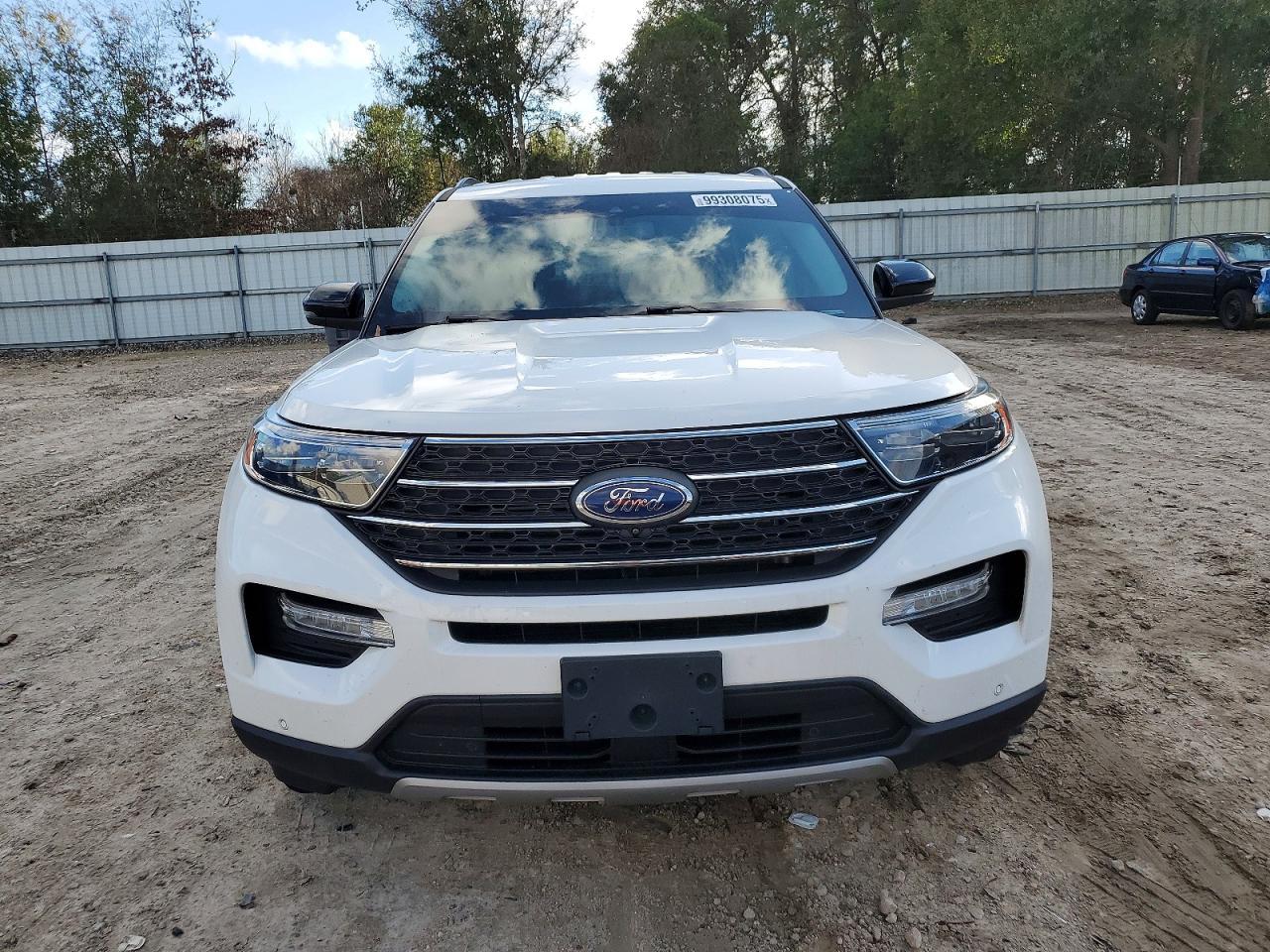 2022 Ford Explorer Xlt - Фото 5