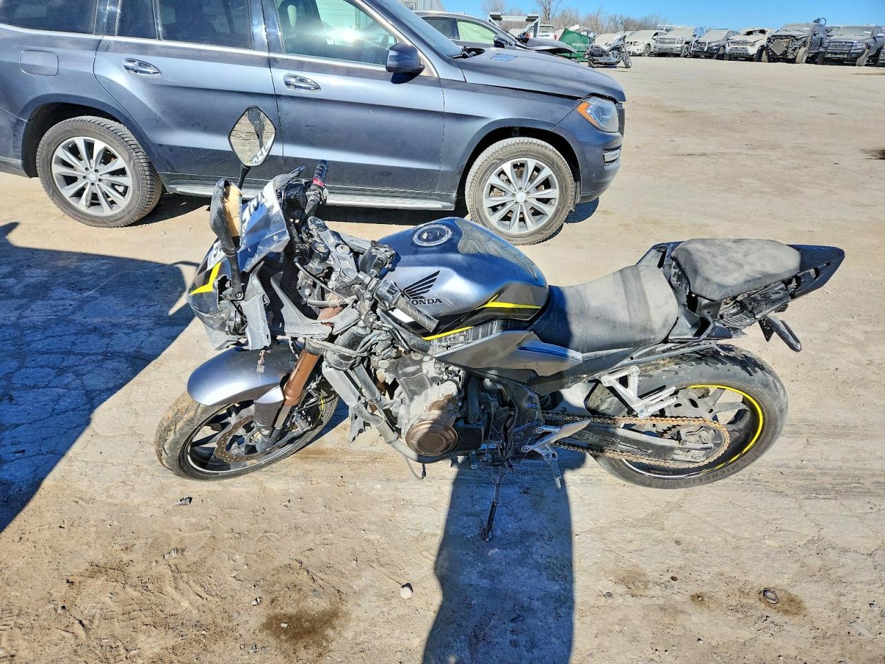 2022 Honda Cbr500 Ra - Image 3