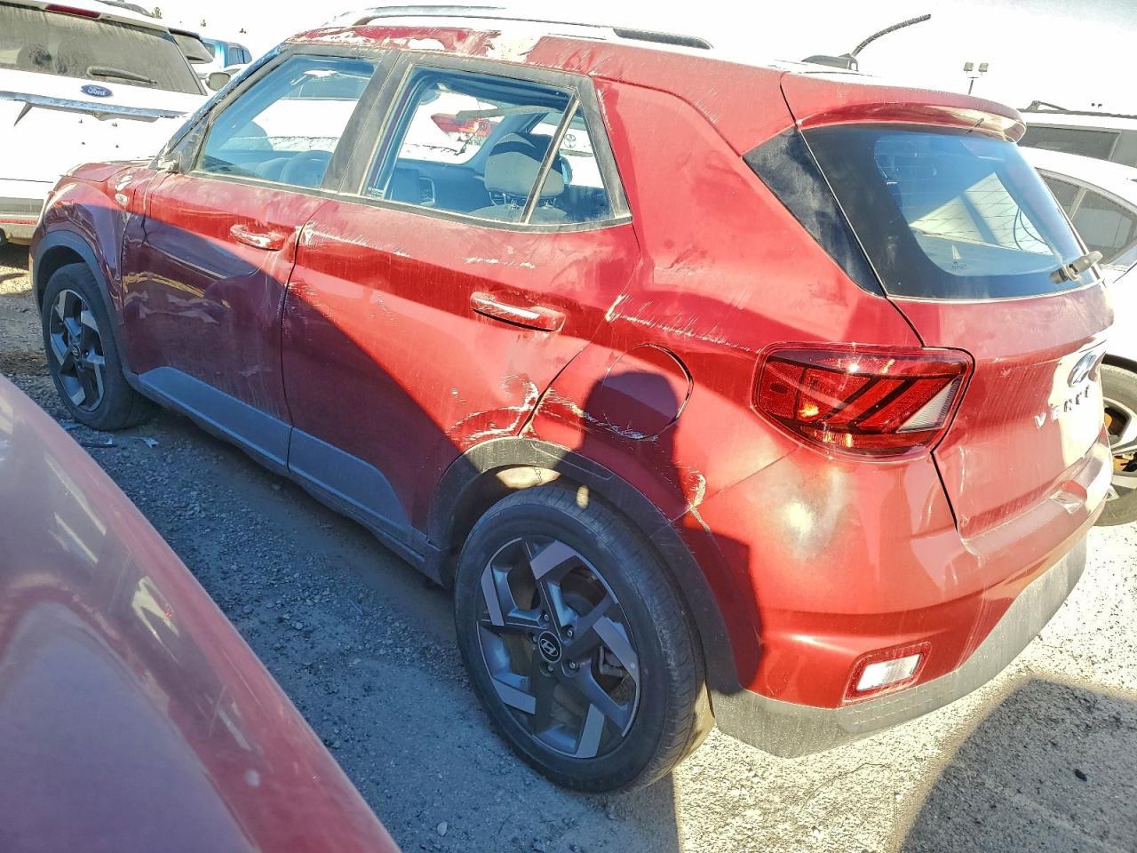 2025 Hyundai Venue Sel - Image 2