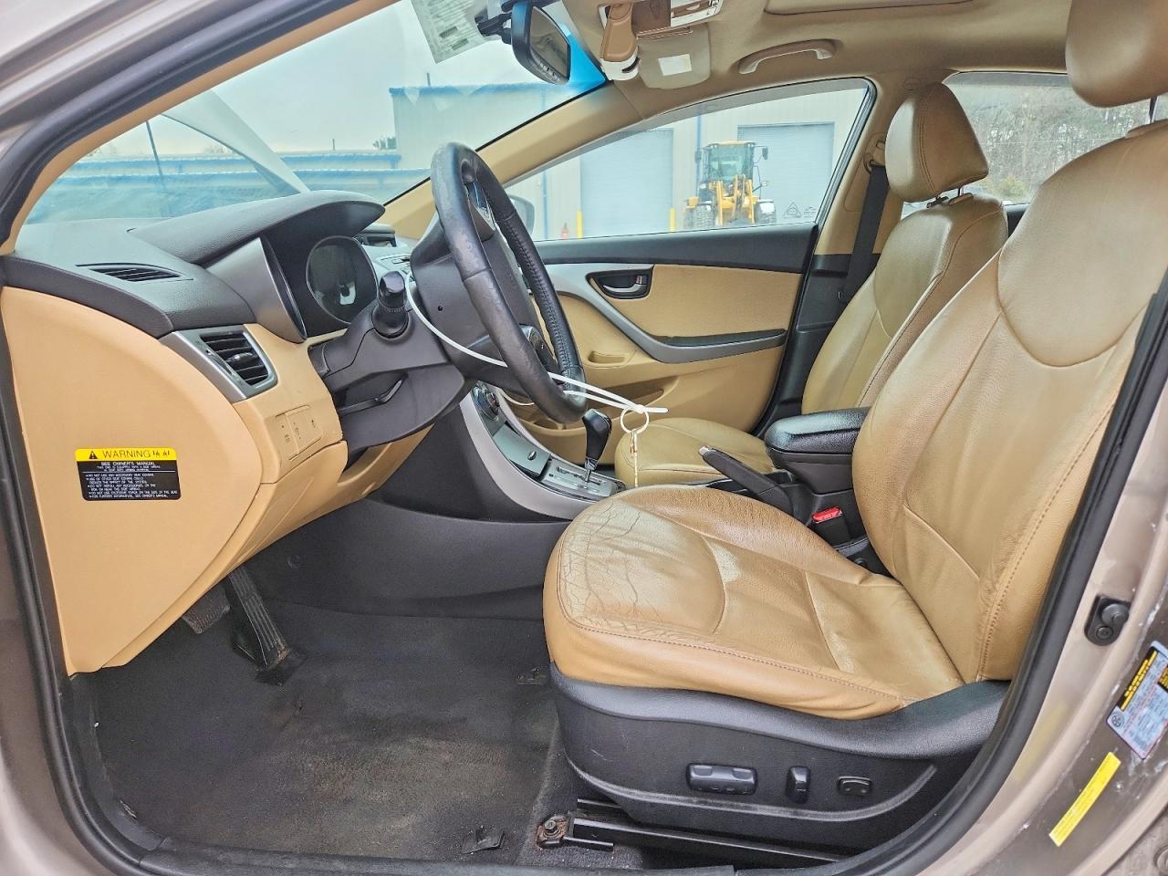 2013 Hyundai Elantra Limited - Image 7