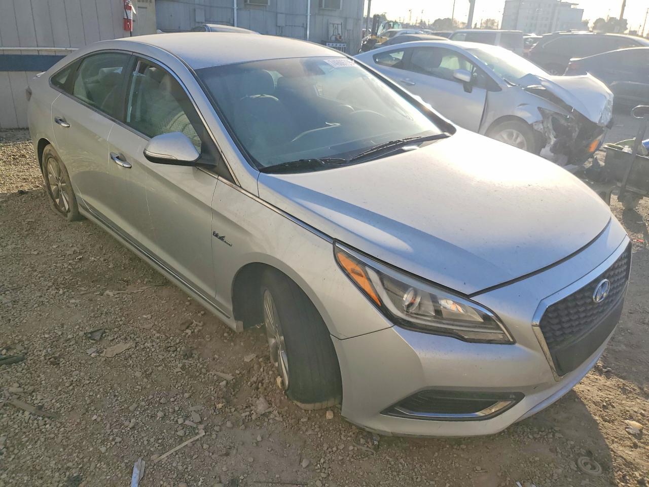 2017 Hyundai Sonata Hybrid - Фото 4