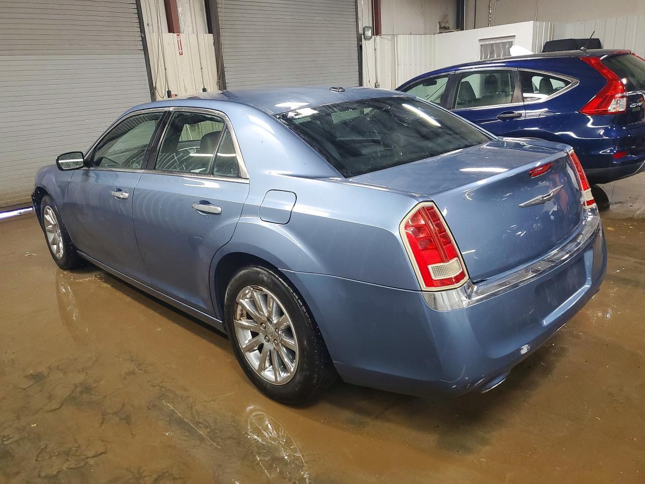 2011 Chrysler 300 Limited - Image 2