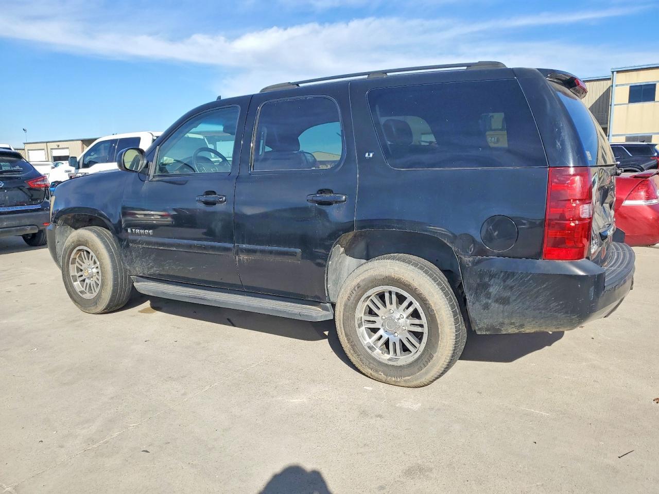 2007 Chevrolet Tahoe C1500 - Image 2