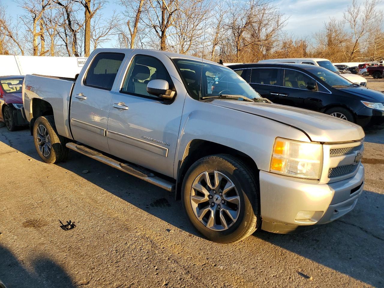 2011 Chevrolet Silverado K1500 Lt - Фото 4