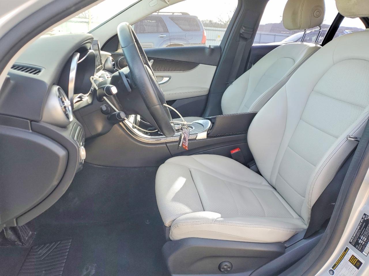 2017 Mercedes-Benz C 300 - Фото 7
