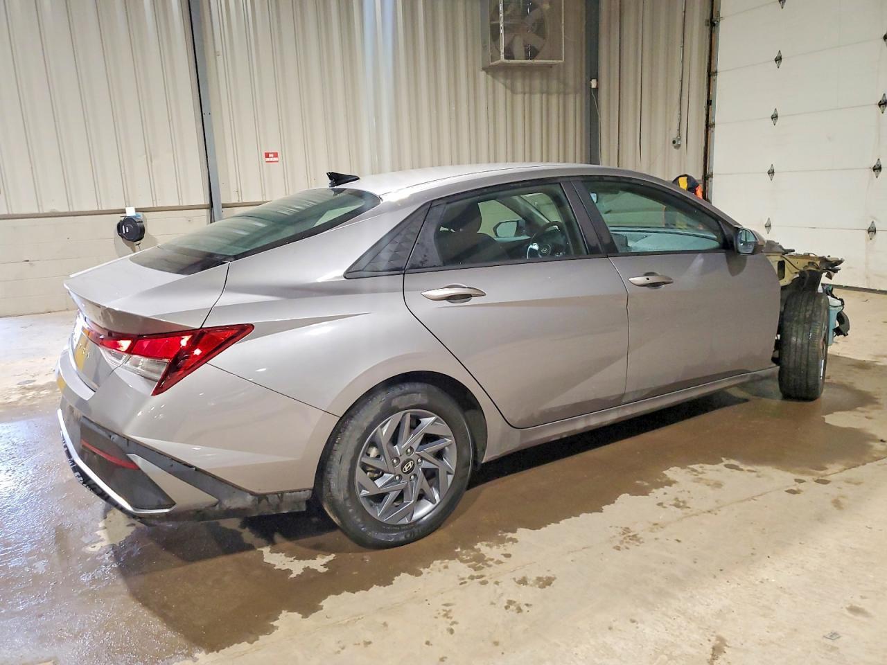 2024 Hyundai Elantra Sel - Фото 3