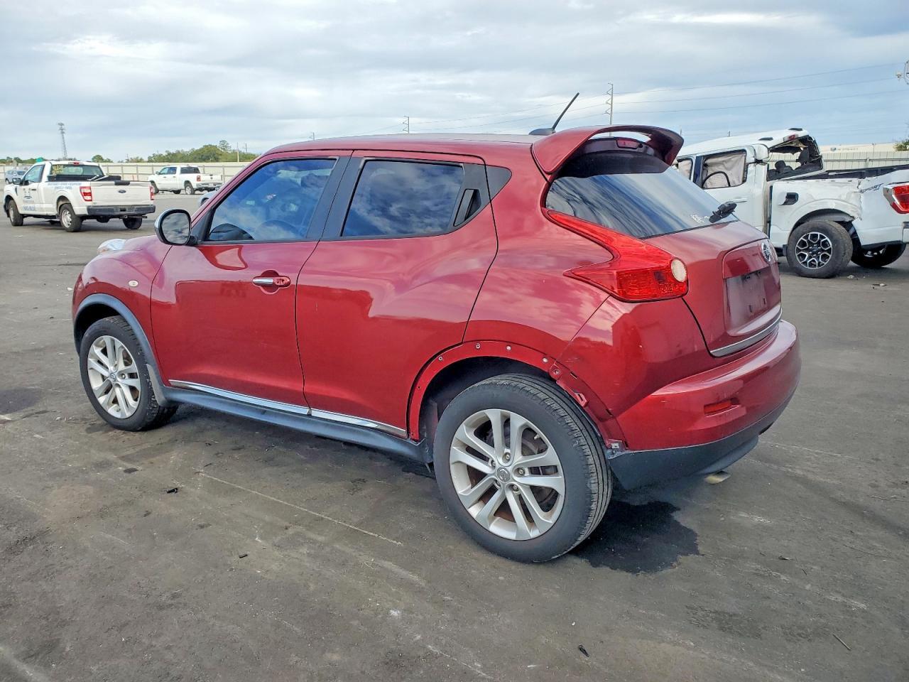 2011 Nissan Juke S - Фото 2