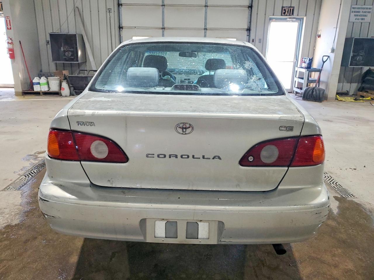 2001 Toyota Corolla Ce - Фото 6
