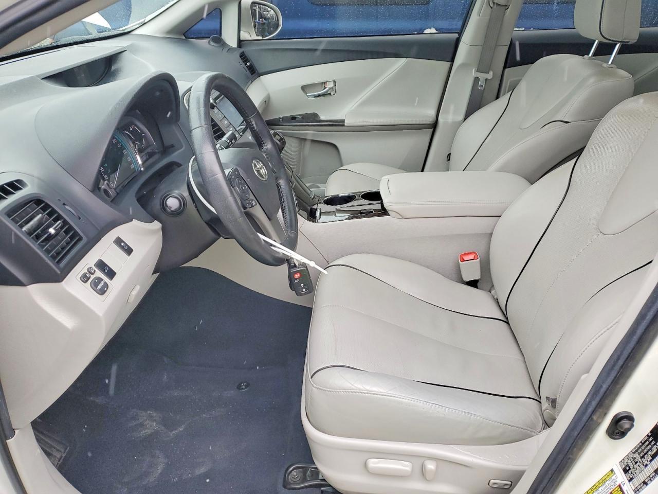 2015 Toyota Venza Le - Фото 7