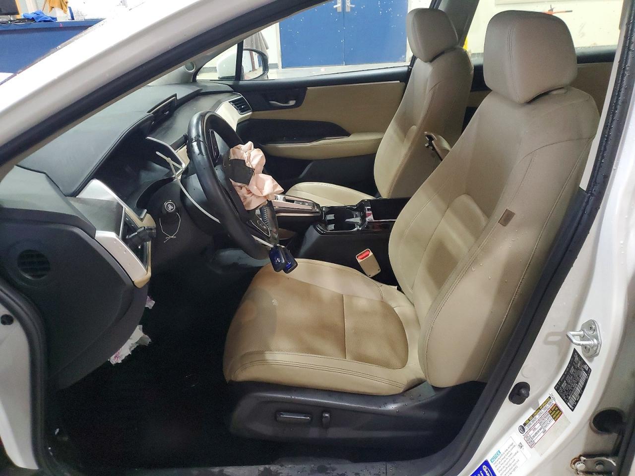 2018 Honda Clarity Touring - Image 7