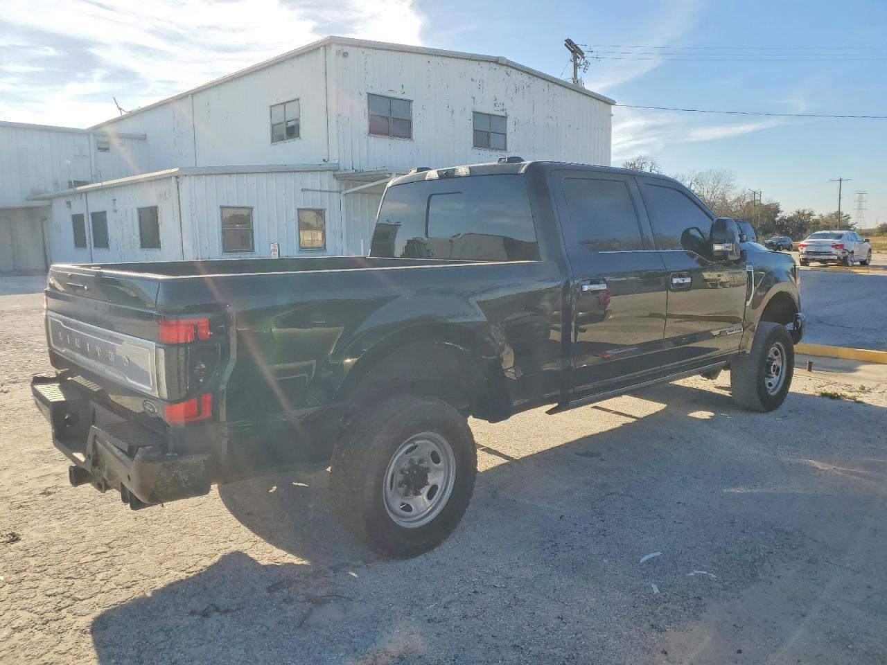 2022 Ford F250 Super Duty - Фото 3