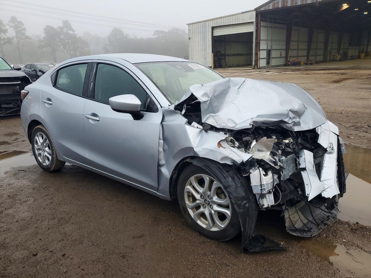 2018 Toyota Yaris Ia - Фото 4