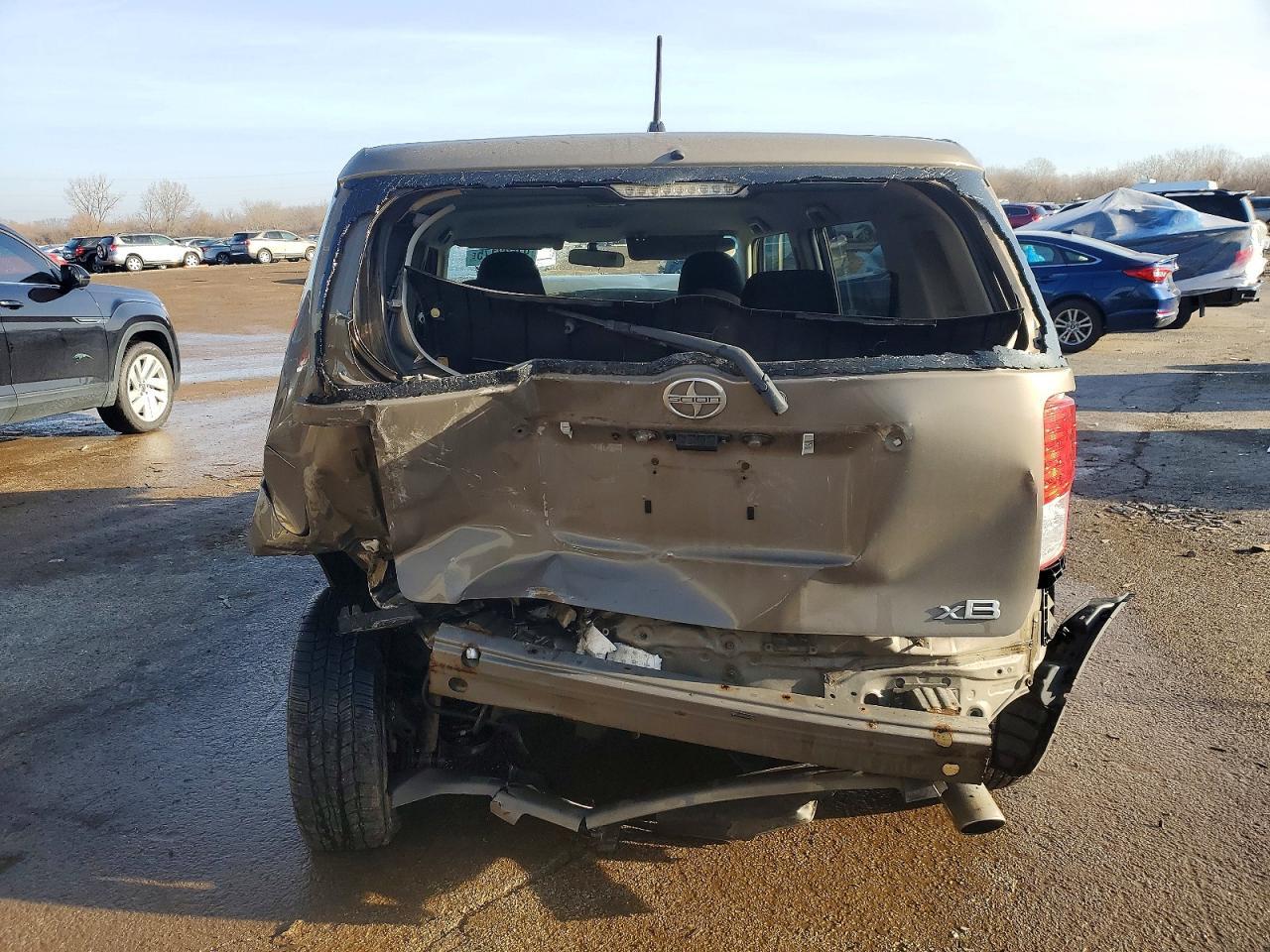 2012 Scion Xb Base - Фото 6