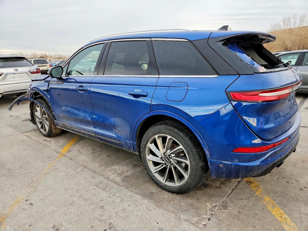 2021 Lincoln Corsair Grand Touring - Image 2