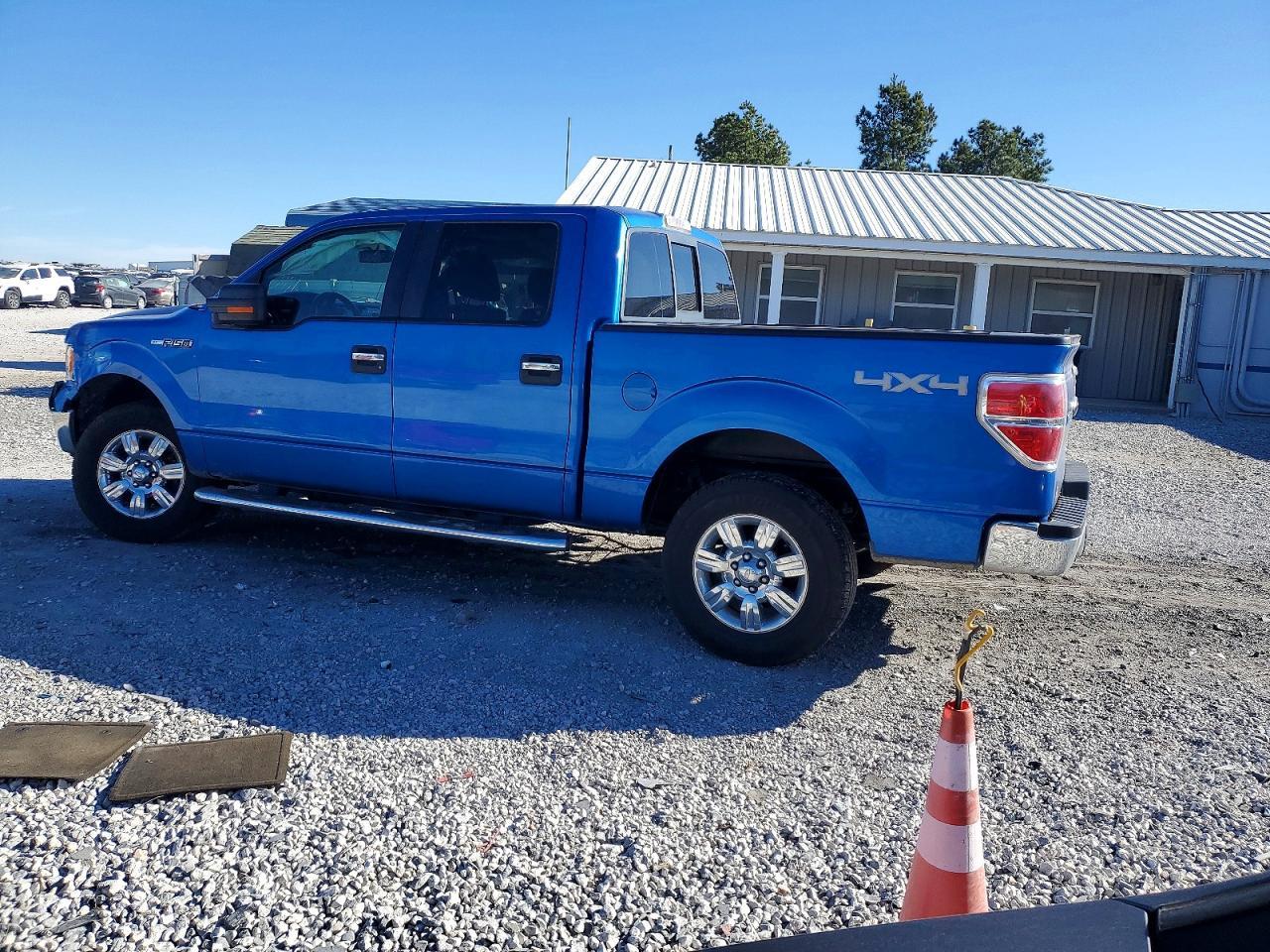 2011 Ford F150 Supercrew - Image 2