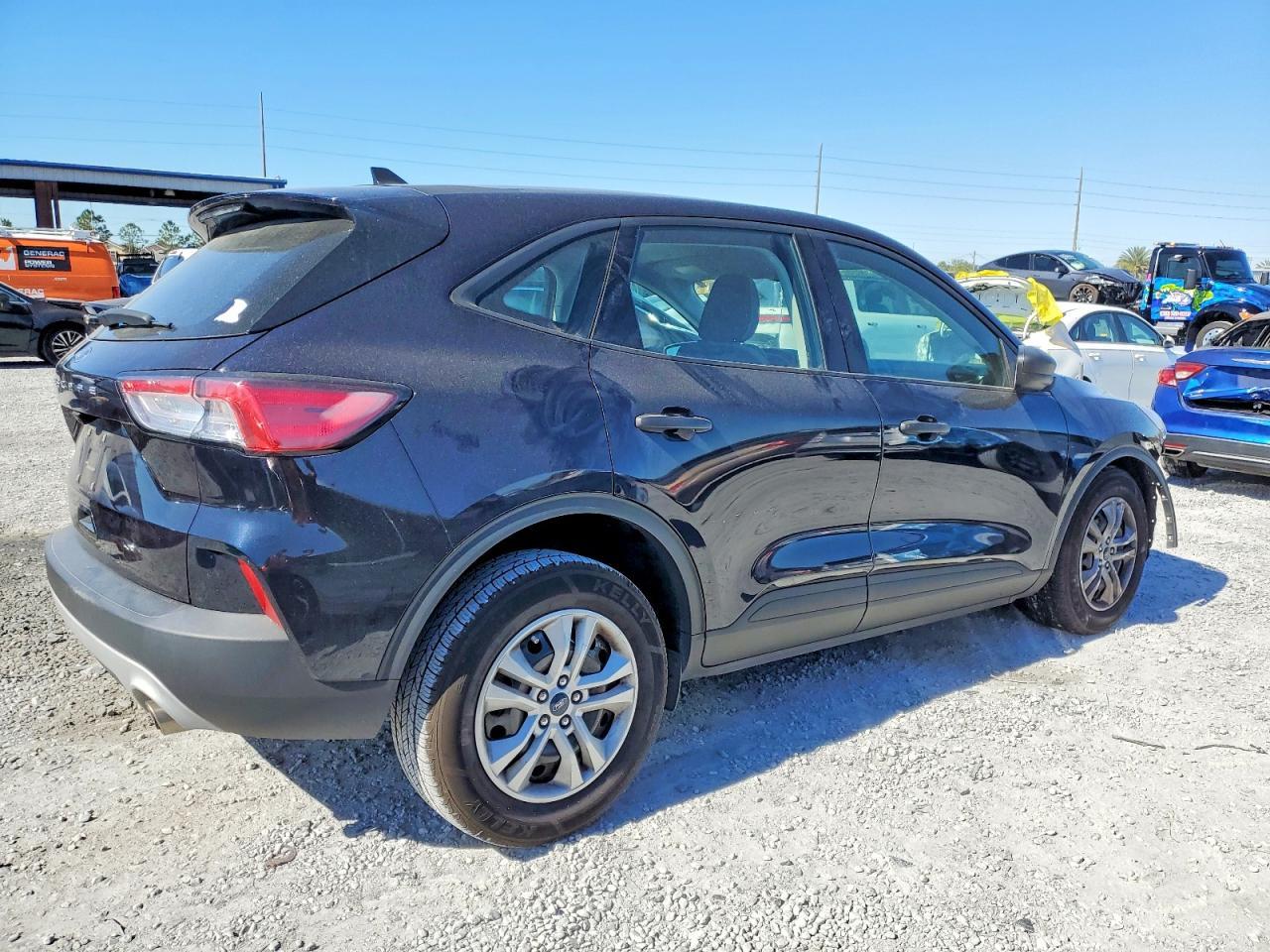 2021 Ford Escape S - Фото 3