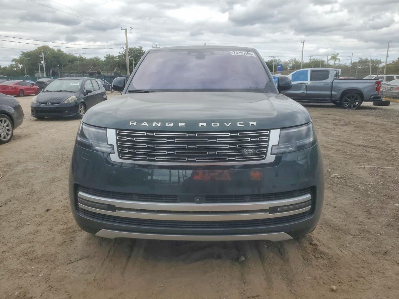 2023 Land Rover Range Rover Autobiography - Image 5