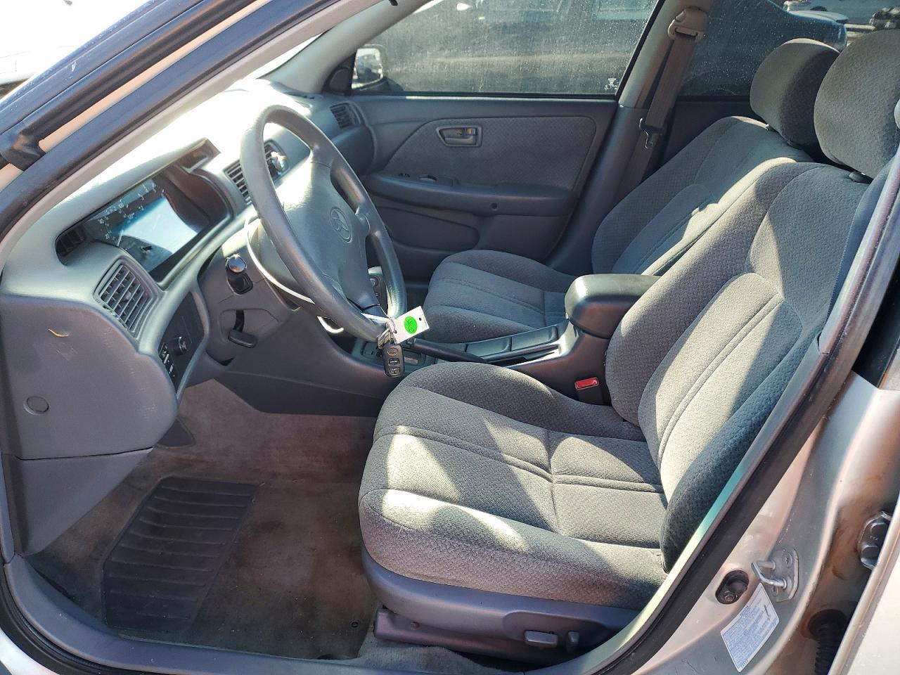 2000 Toyota Camry Ce - Фото 7