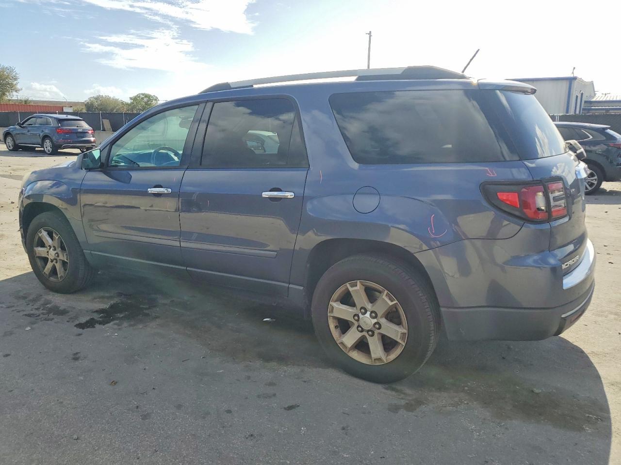 2014 GMC Acadia Sle - Image 2