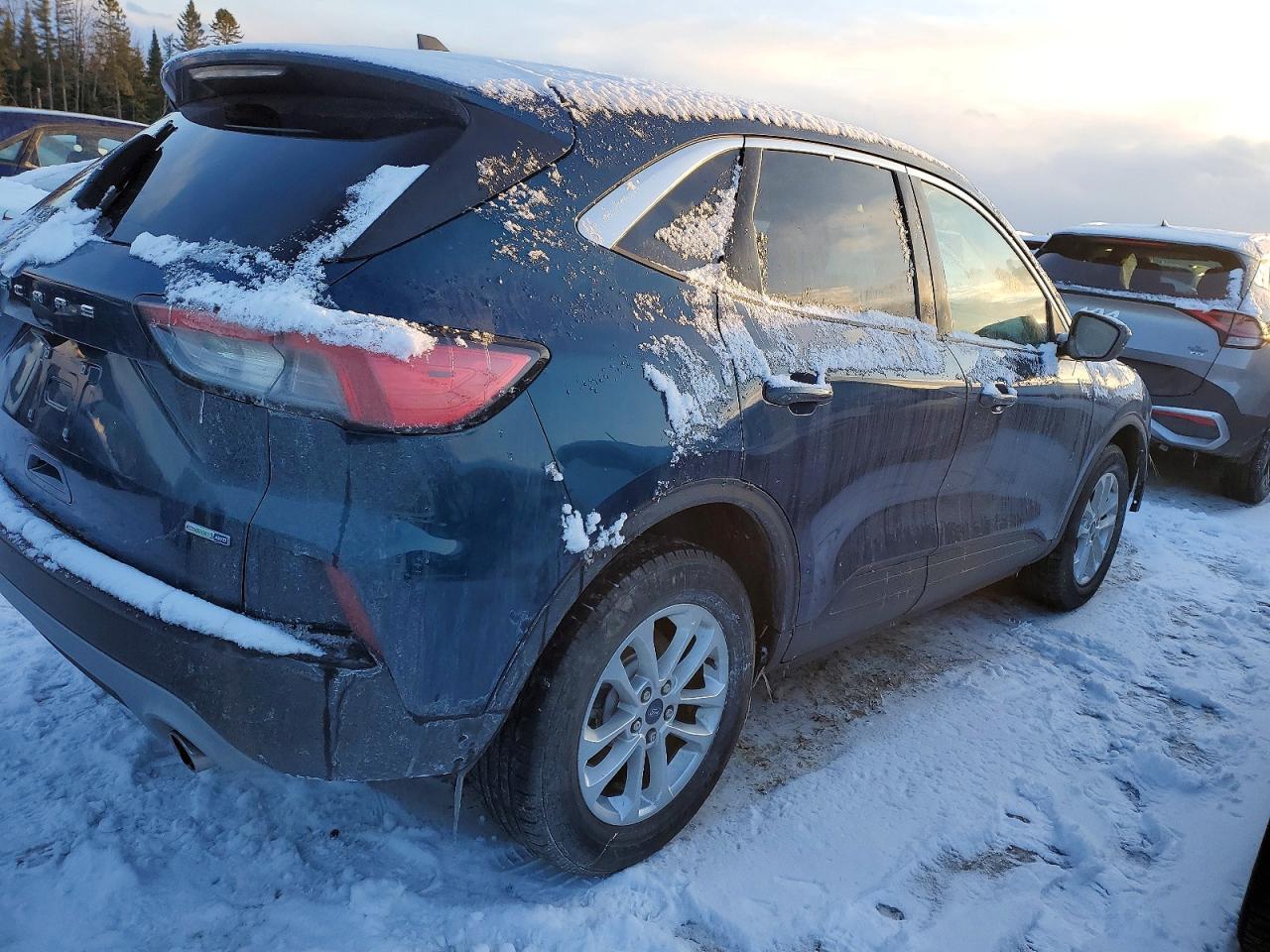 2020 Ford Escape Se - Фото 3