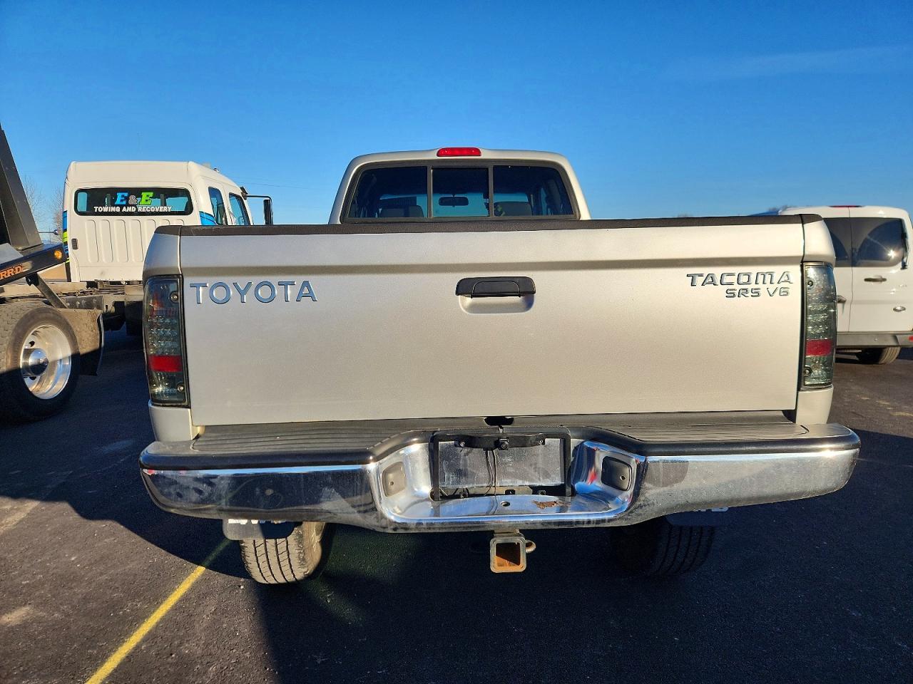 2004 Toyota Tacoma Xtracab - Image 6