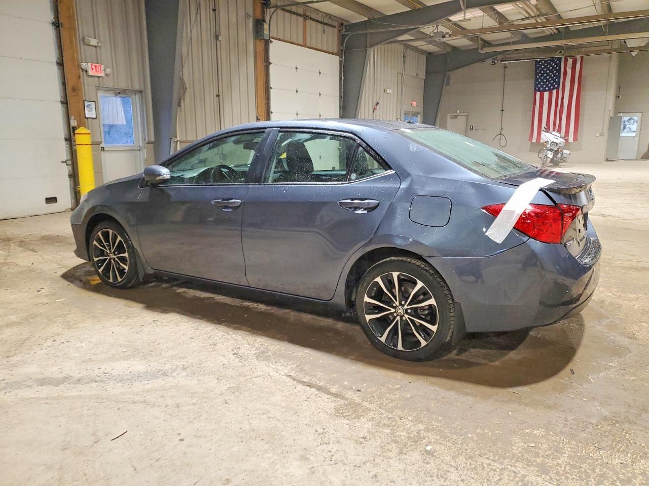 2018 Toyota Corolla Se - Image 2