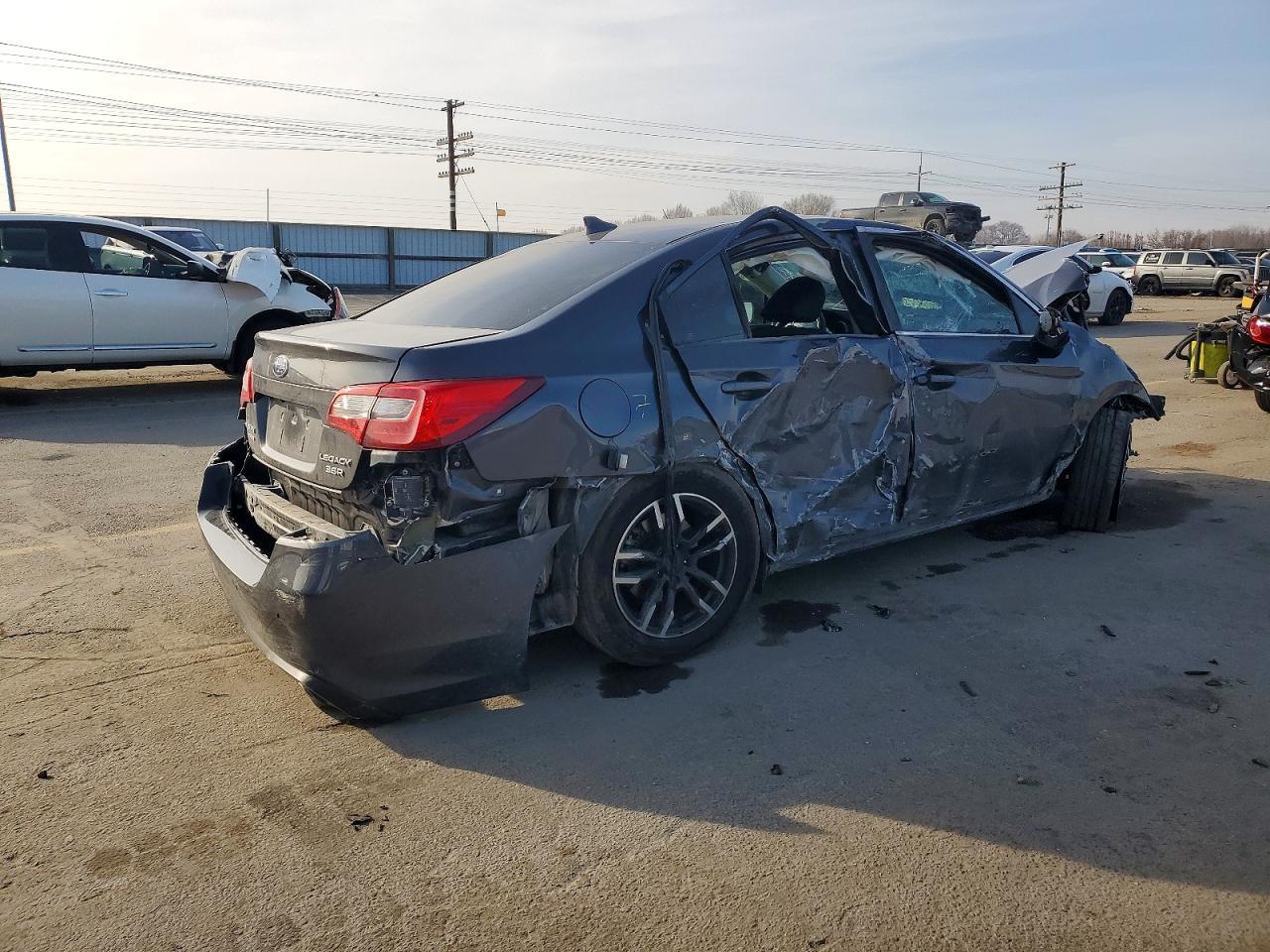 2019 Subaru Legacy 3.6R Limited - Image 3