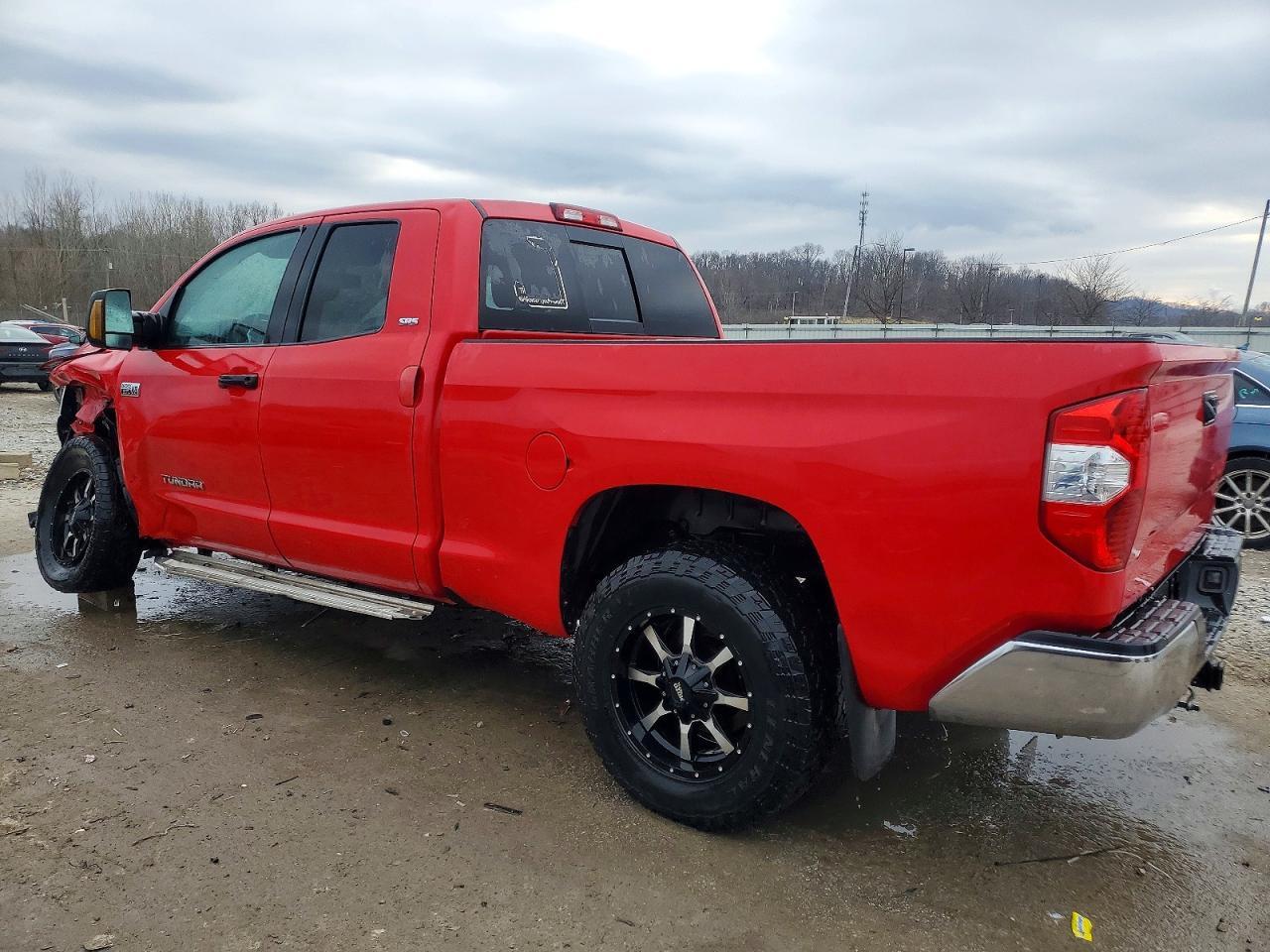 2016 Toyota Tundra Double Cab Sr - Image 2